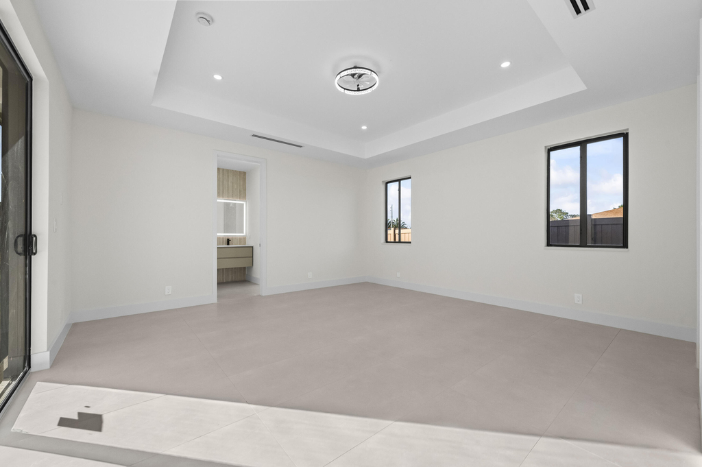 621 Nw 42nd Avenue - Photo 33