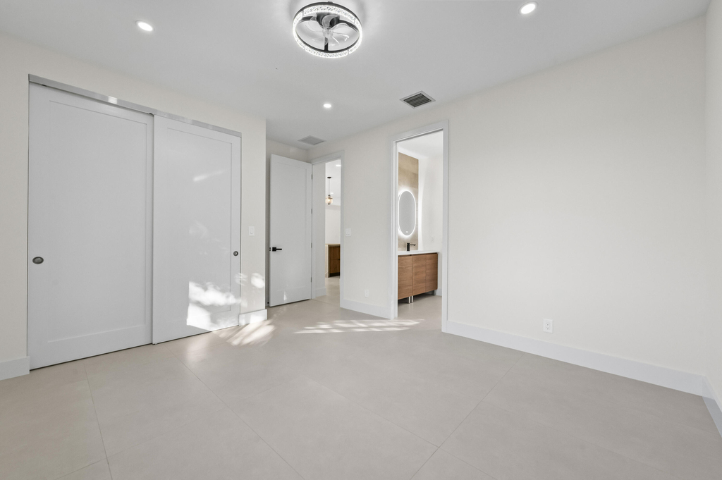 621 Nw 42nd Avenue - Photo 28