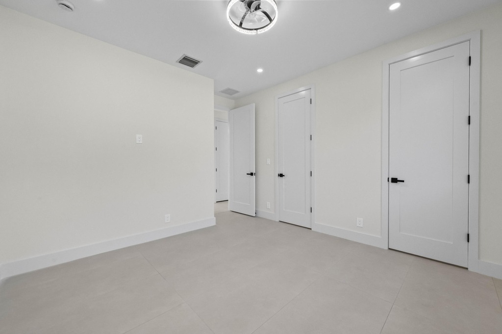 621 Nw 42nd Avenue - Photo 17