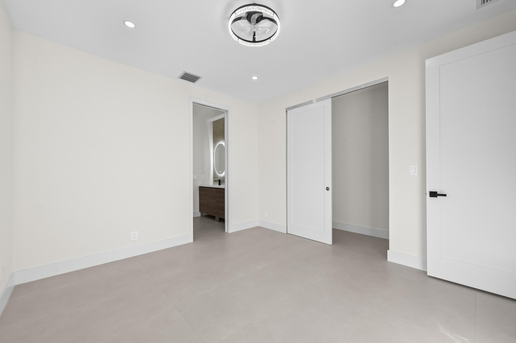 621 Nw 42nd Avenue - Photo 22