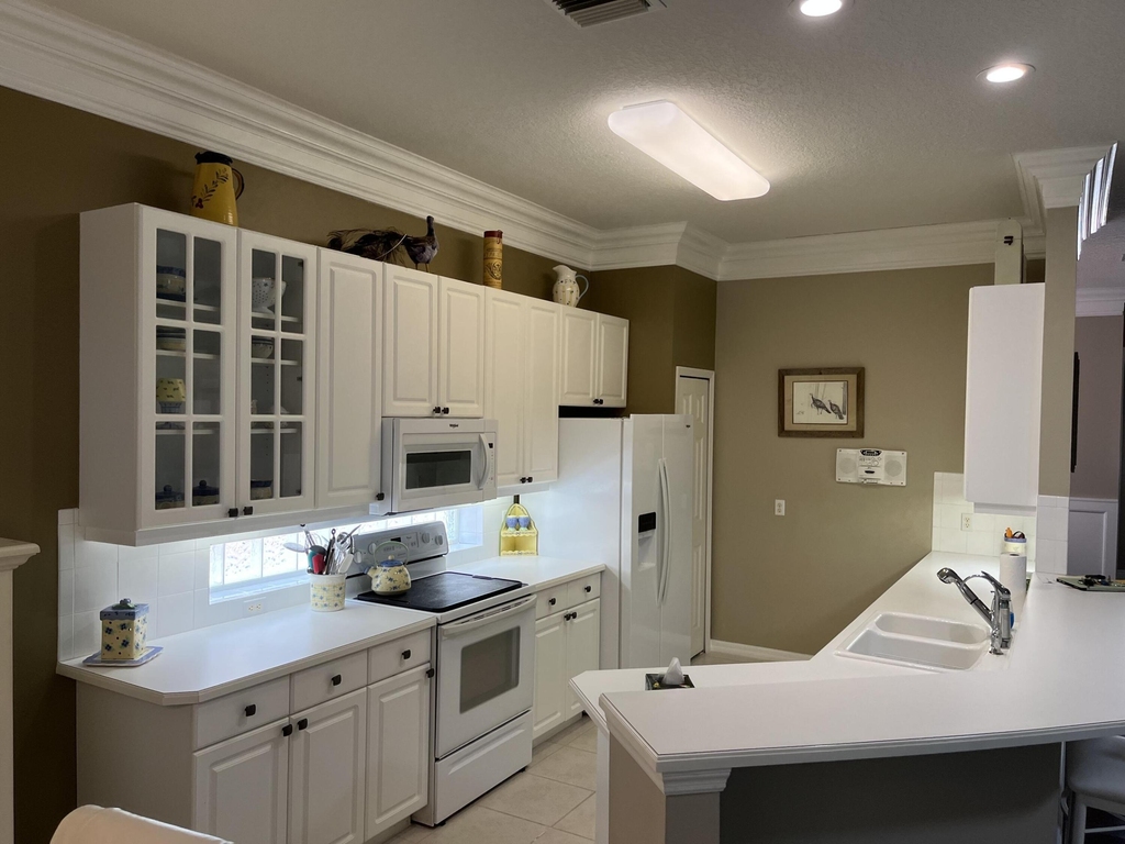 628 Nw Venetto Court - Photo 2