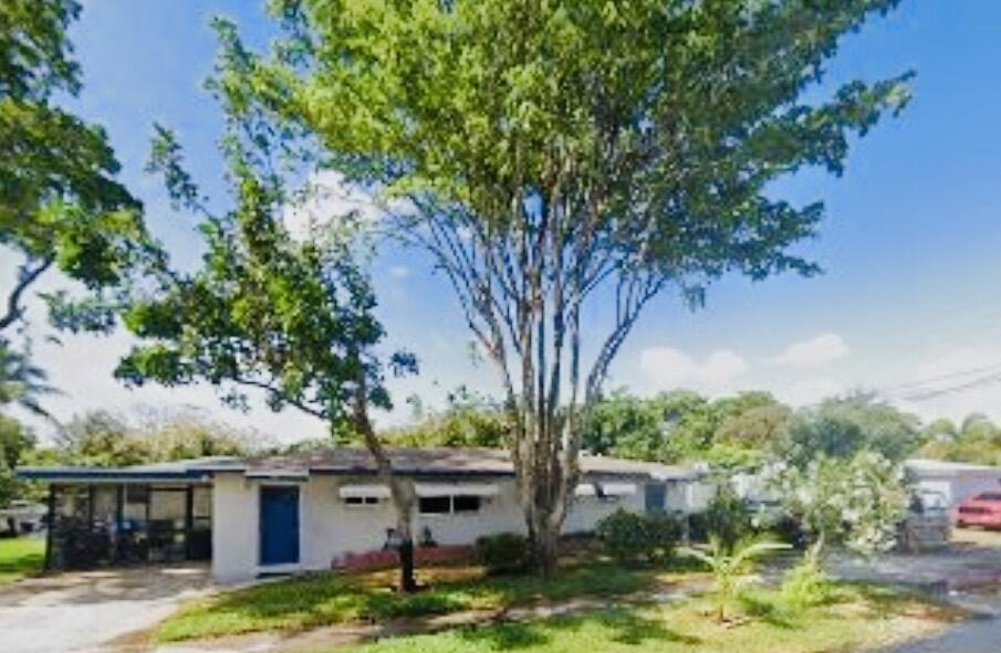721 Ne 12th Avenue - Photo 0