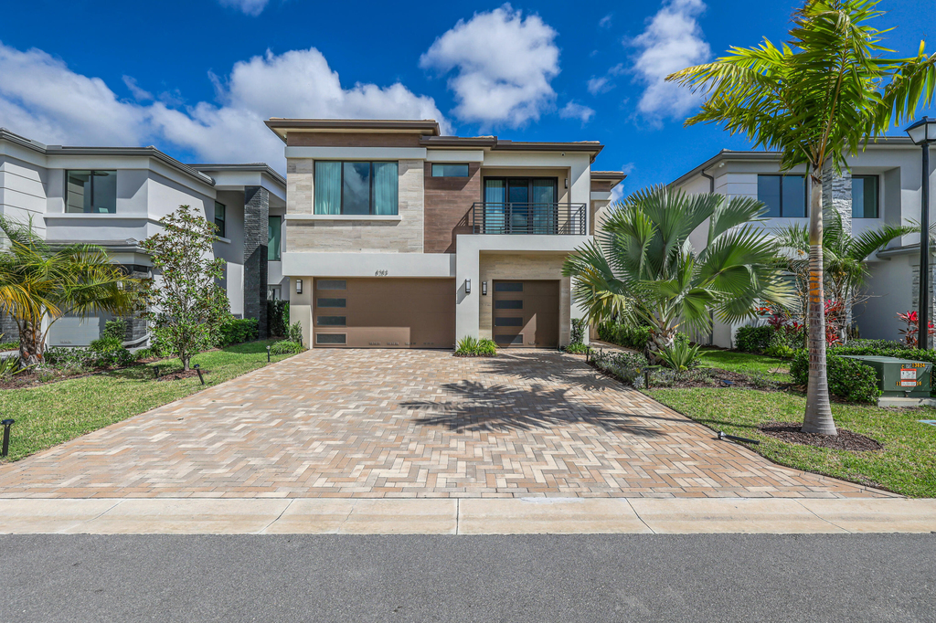 8283 Royal County Down Road - Photo 0