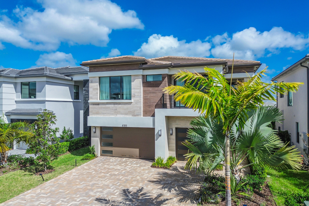 8283 Royal County Down Road - Photo 70