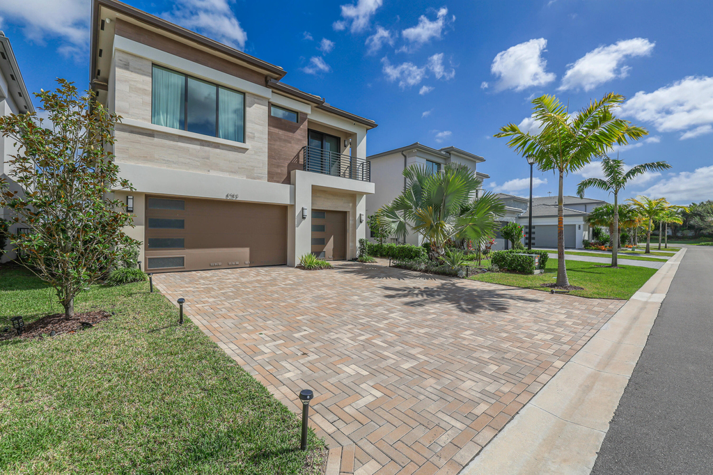 8283 Royal County Down Road - Photo 2