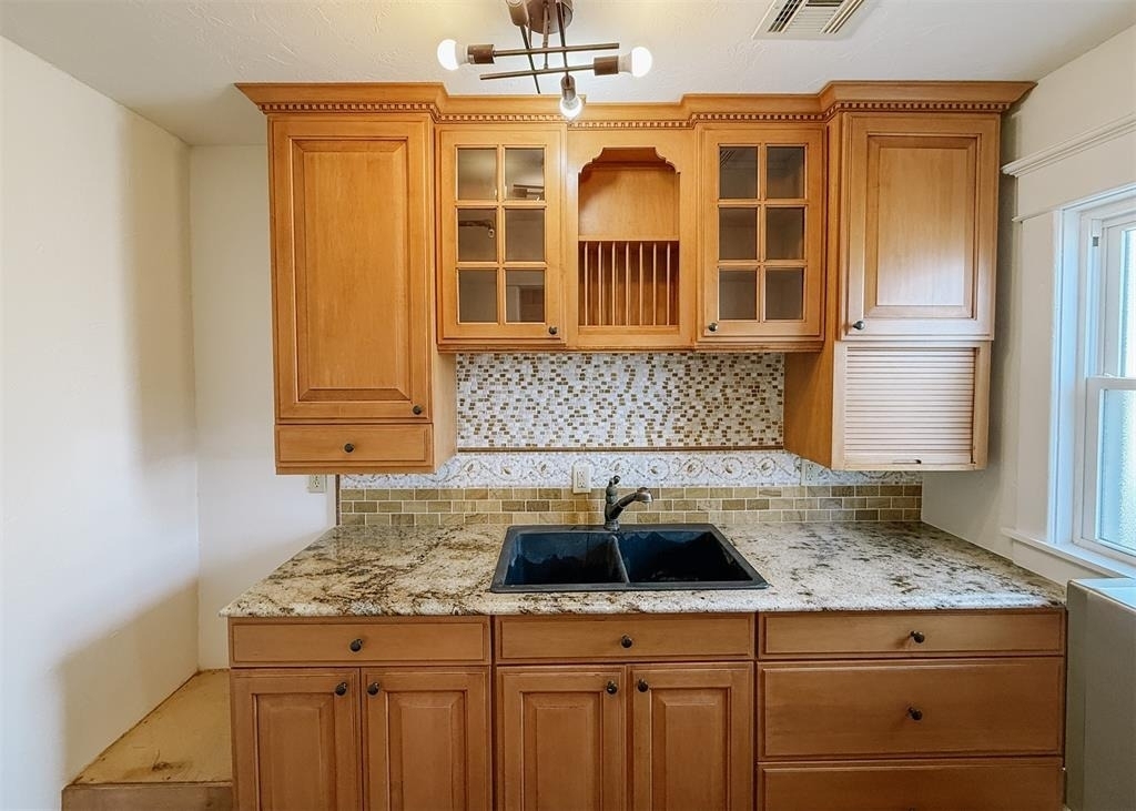 1120 Nw 51st Street - Photo 2