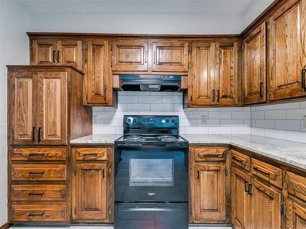 1213 Westbrooke Terrace - Photo 11