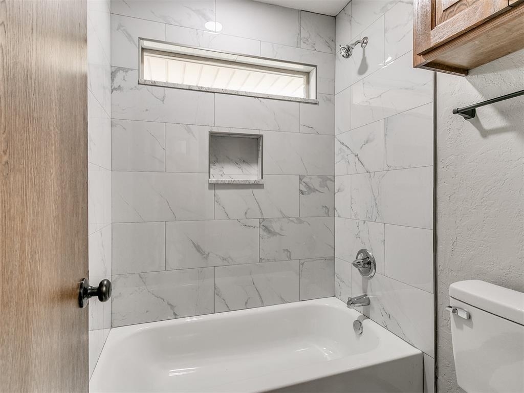 1213 Westbrooke Terrace - Photo 16