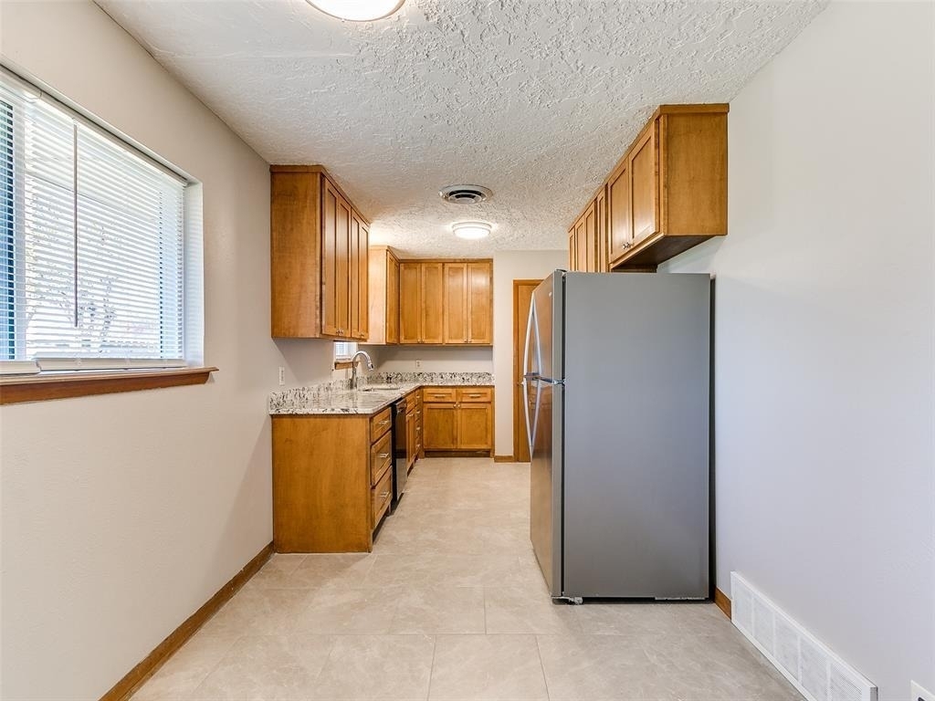 214 Thompson Drive - Photo 29