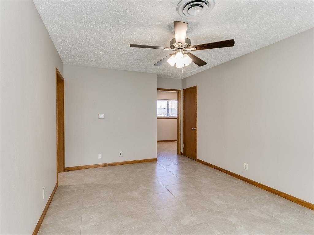 214 Thompson Drive - Photo 26