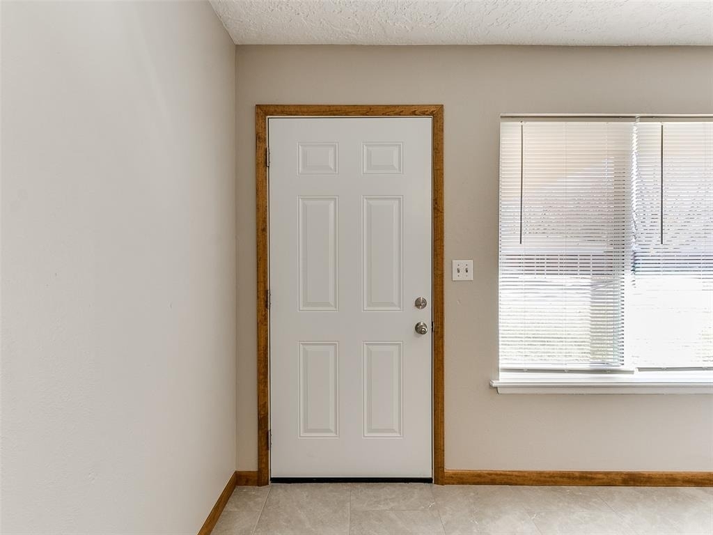 214 Thompson Drive - Photo 1