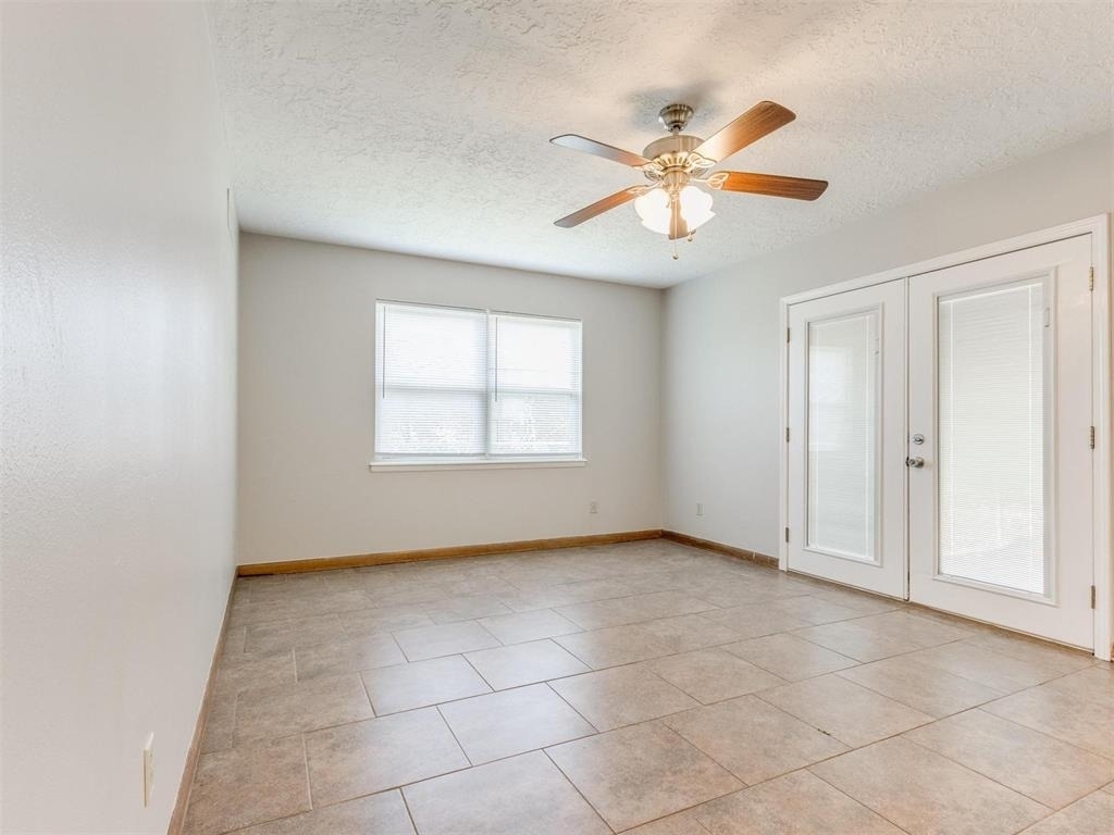 306 S Mercedes Drive - Photo 3