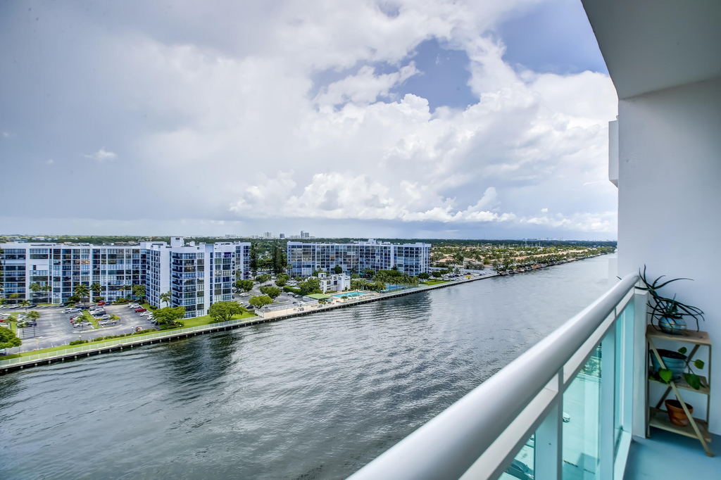 3000 S Ocean Drive - Photo 11