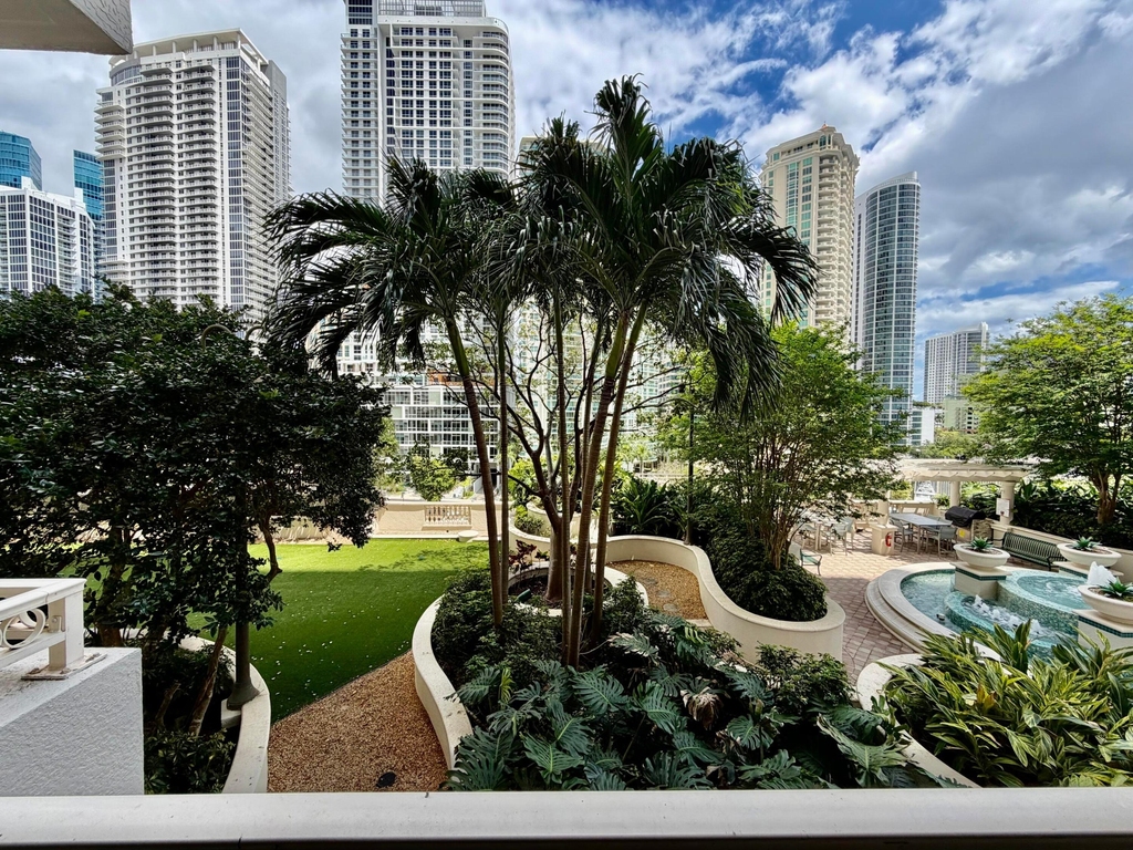 511 Se 5th Avenue - Photo 32