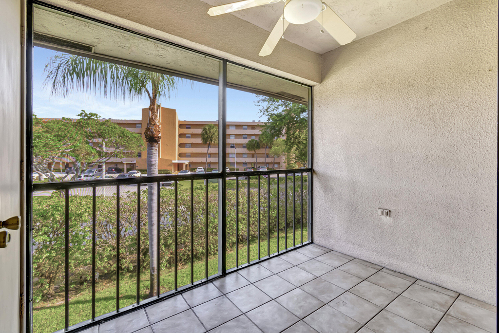 351 Club Circle - Photo 17