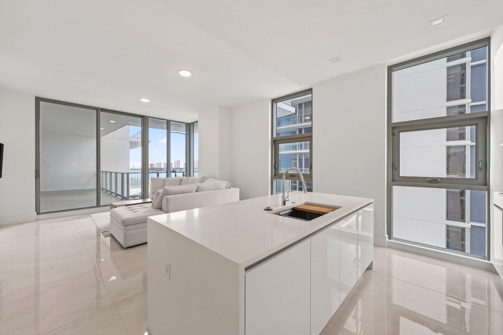 220 Lake Shore Drive - Photo 1