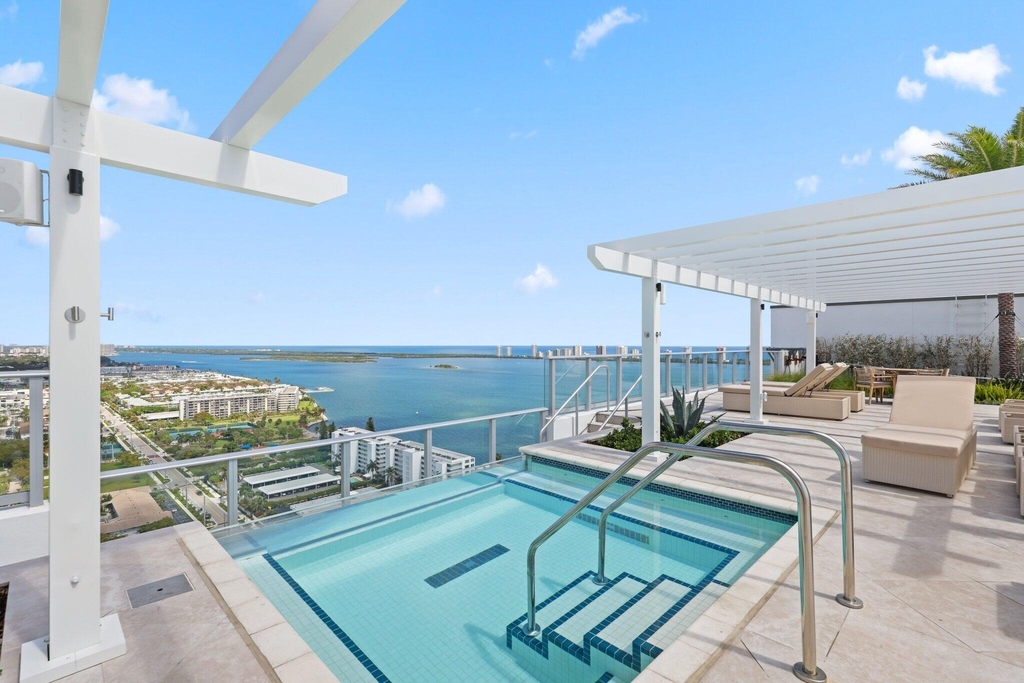 220 Lake Shore Drive - Photo 87