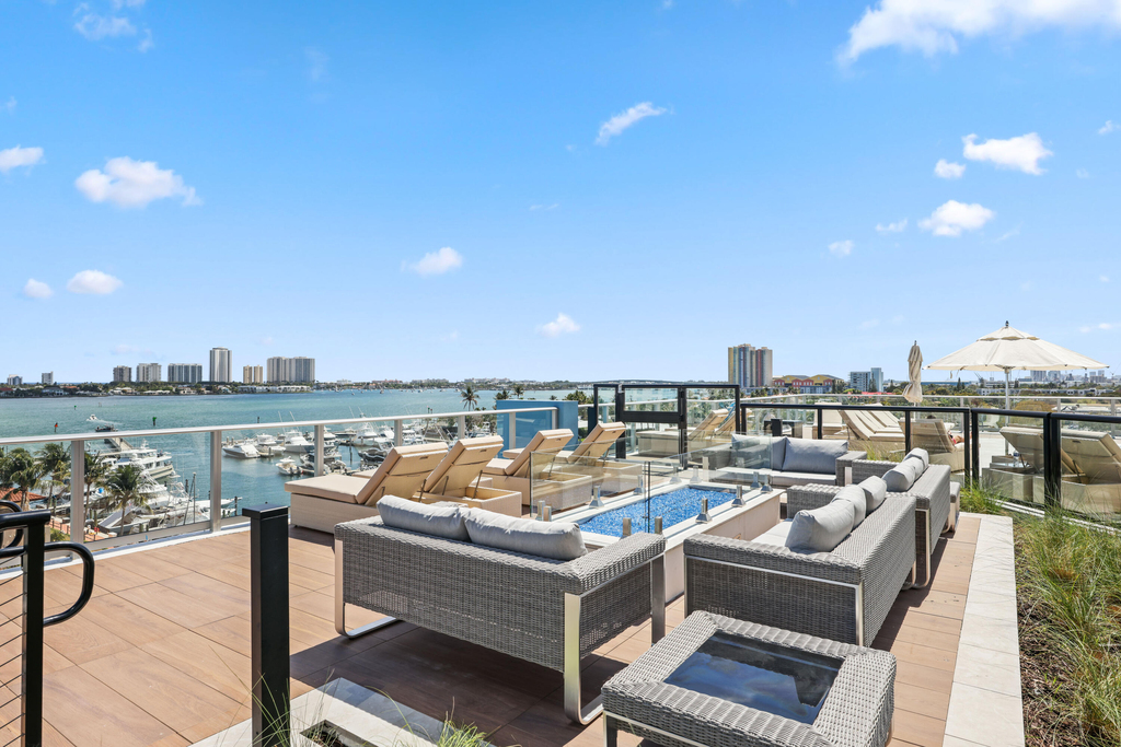 220 Lake Shore Drive - Photo 36