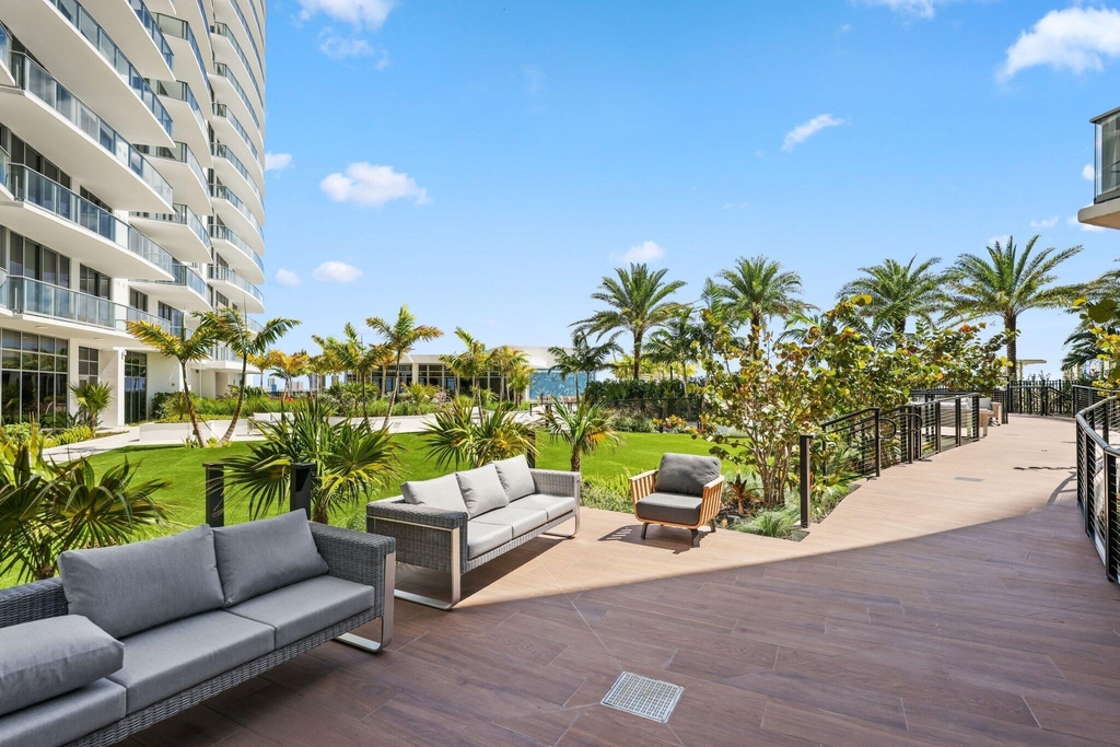 220 Lake Shore Drive - Photo 73