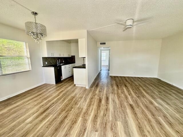 3080 Cornwall D - Photo 2