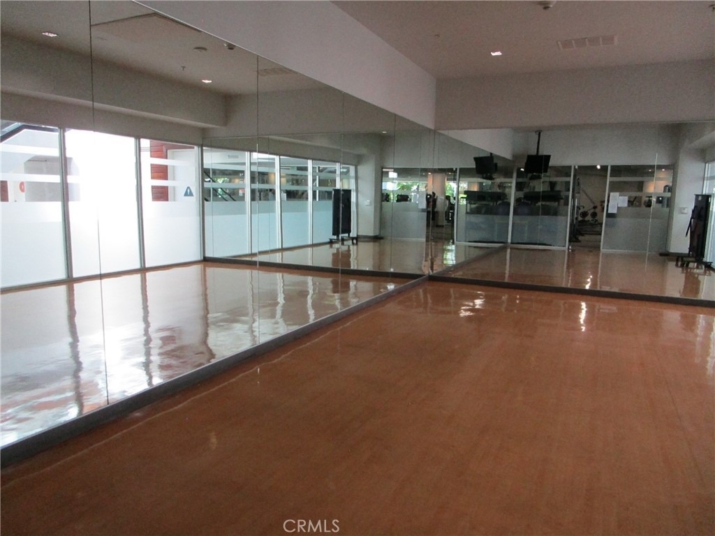 1234 Wilshire - Photo 8