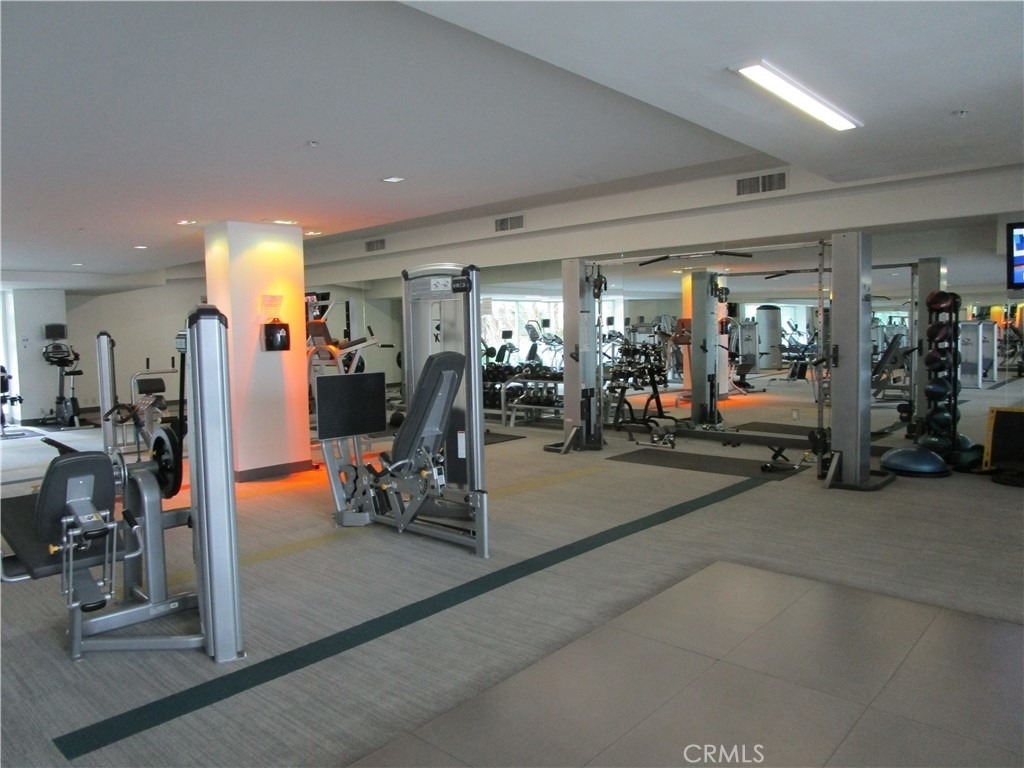 1234 Wilshire - Photo 6