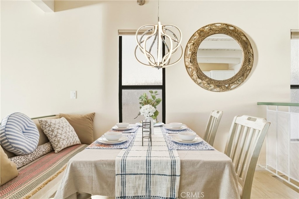 883 Katella - Photo 27