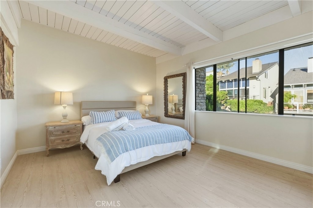 883 Katella - Photo 34