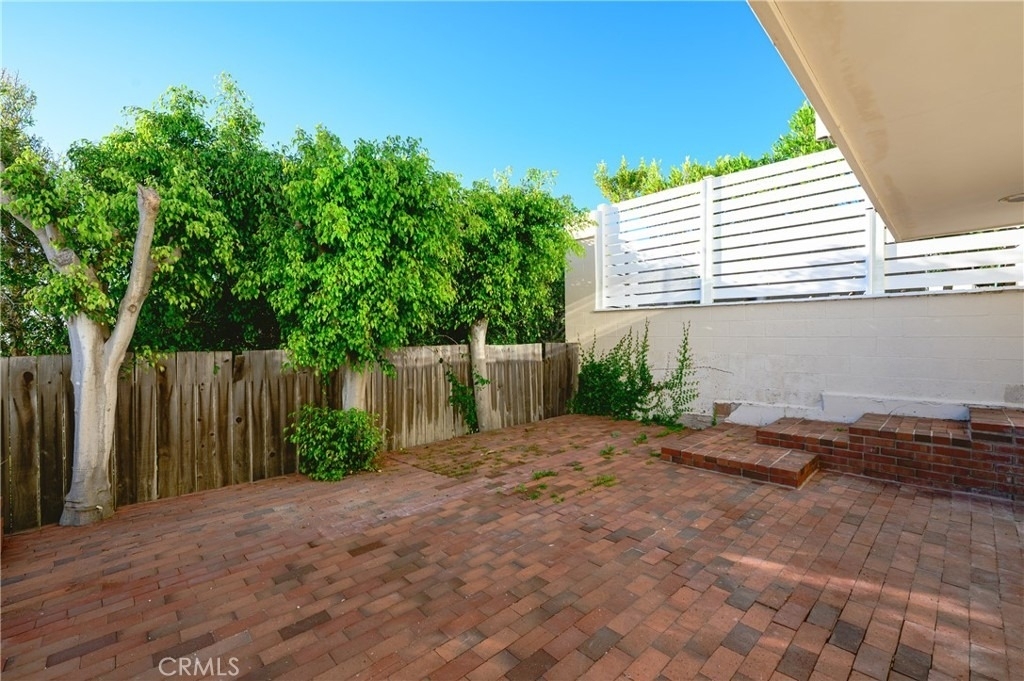 883 Katella - Photo 42