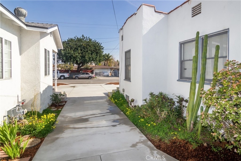 6655 Ben Avenue - Photo 1