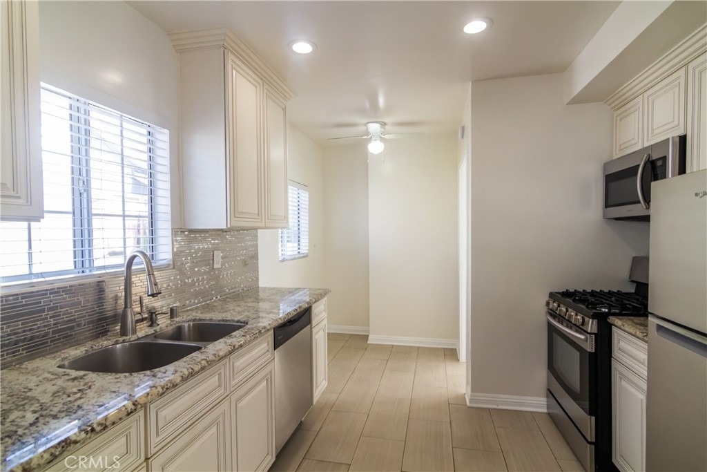 6655 Ben Avenue - Photo 10