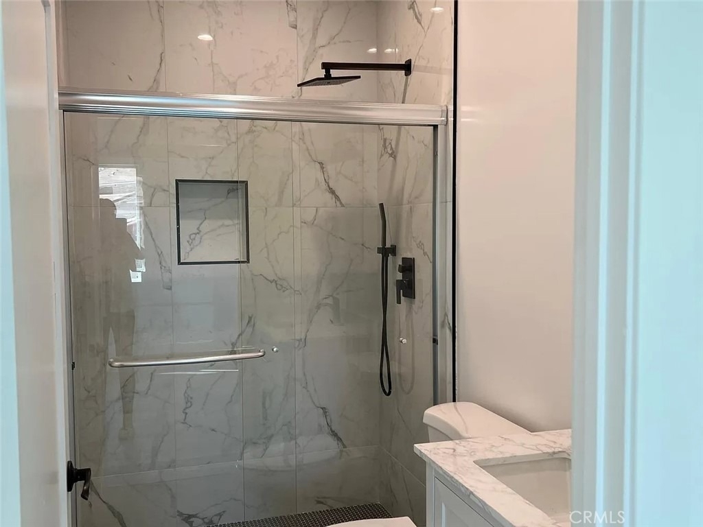 22823 Crespi St., - Photo 8