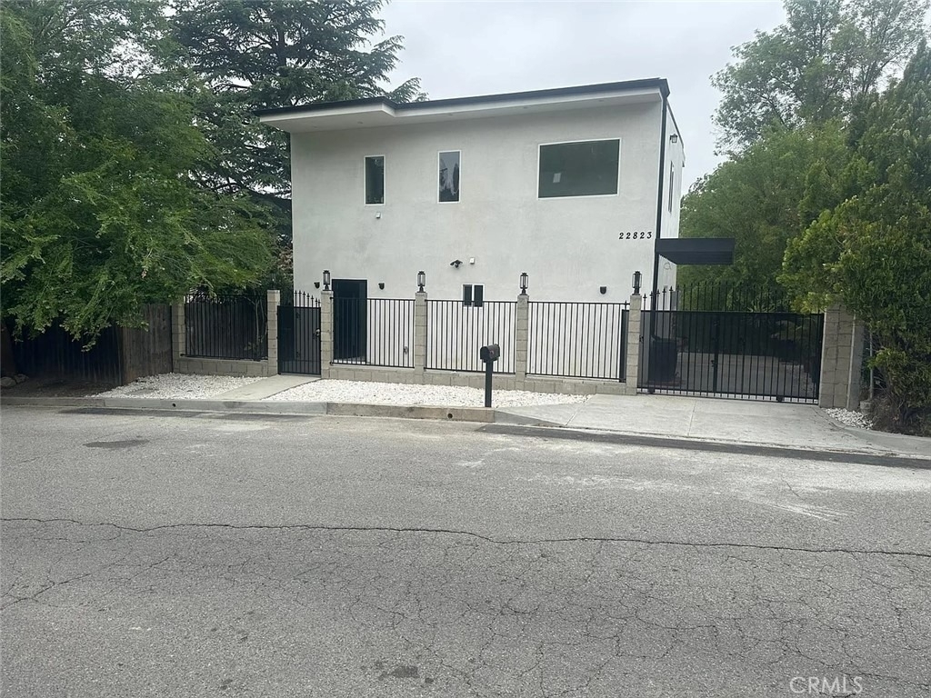 22823 Crespi St., - Photo 13
