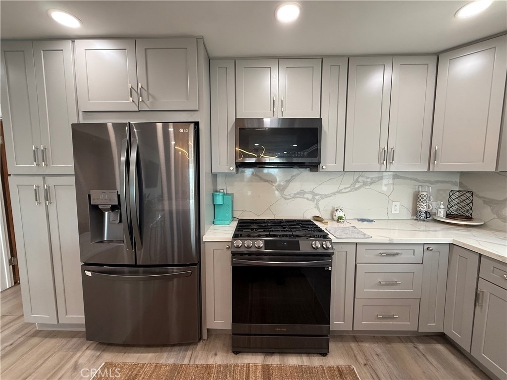 1174 E Ocean - Photo 7