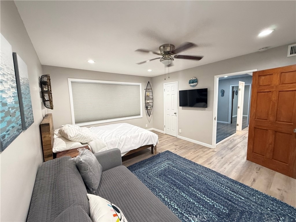 1174 E Ocean - Photo 24