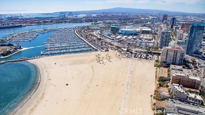 1174 E Ocean - Photo 48