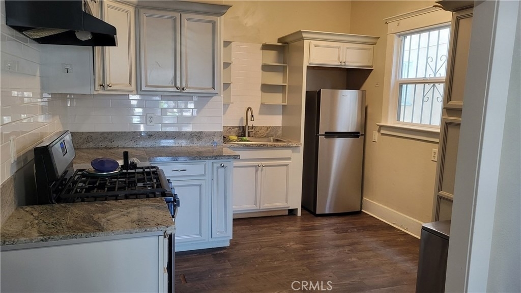 1938 Bonsallo Avenue - Photo 13