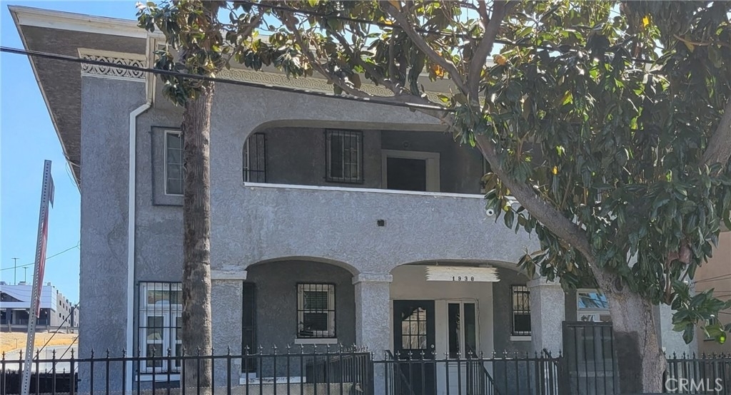 1938 Bonsallo Avenue - Photo 2