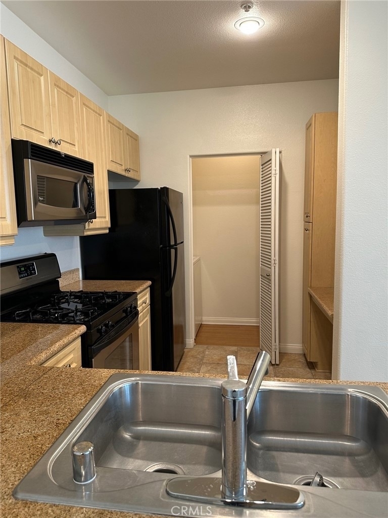 3428 Watermarke Pl - Photo 12