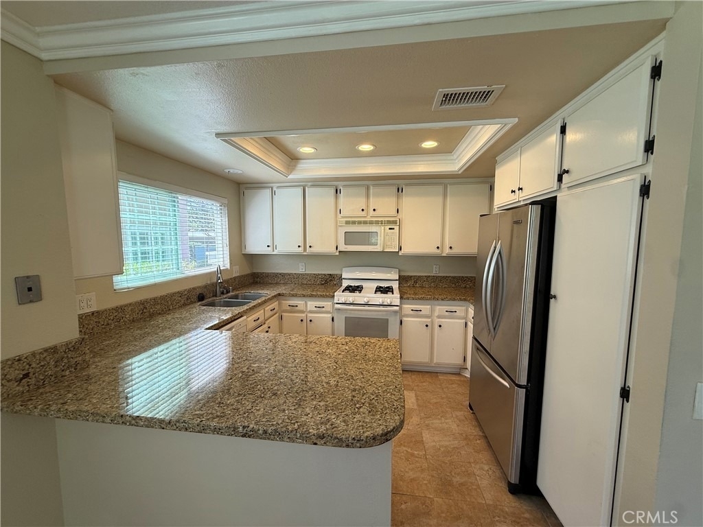 14 Woodleaf - Photo 5