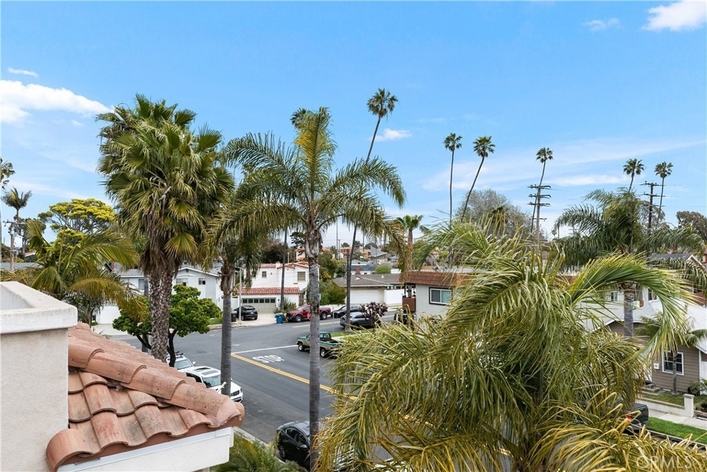 617 8th Street - Photo 40