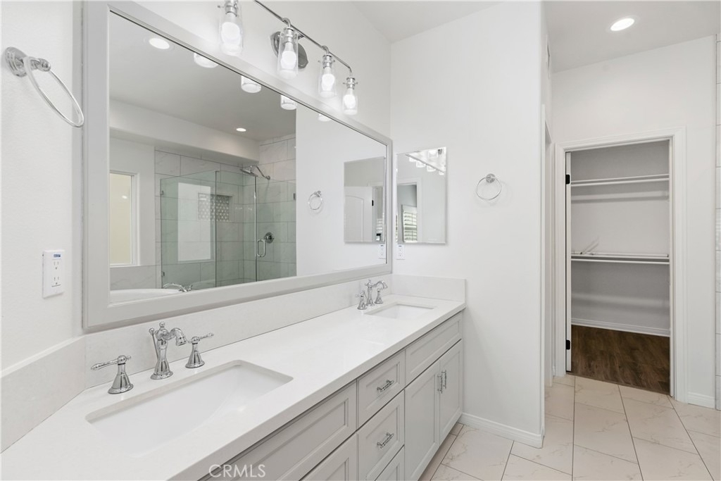 617 8th Street - Photo 31