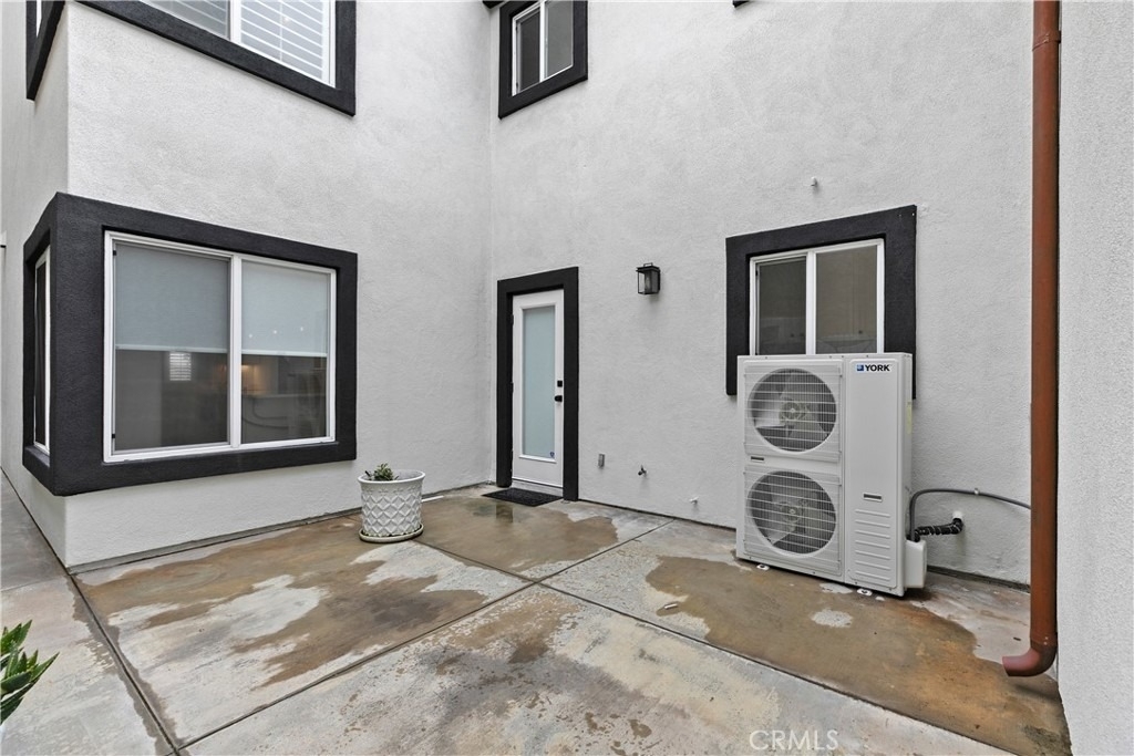 617 8th Street - Photo 20