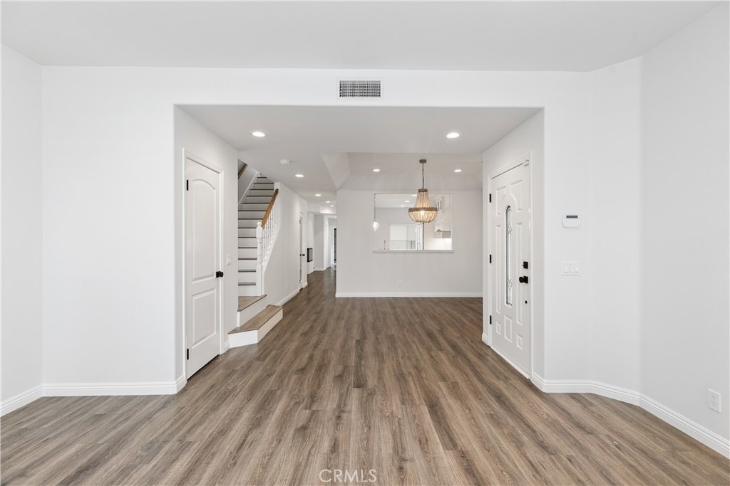 617 8th Street - Photo 7