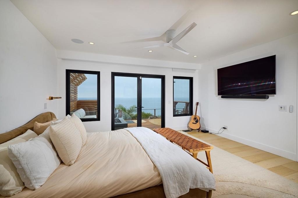 1472 Neptune Avenue - Photo 11
