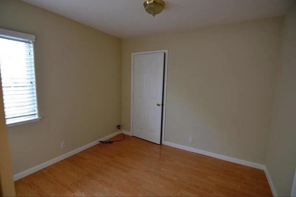 273 Staples Avenue - Photo 7