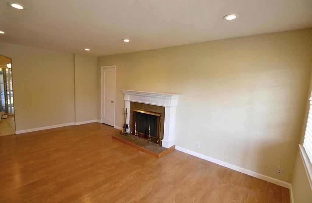 273 Staples Avenue - Photo 4