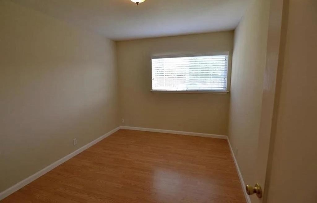 273 Staples Avenue - Photo 6