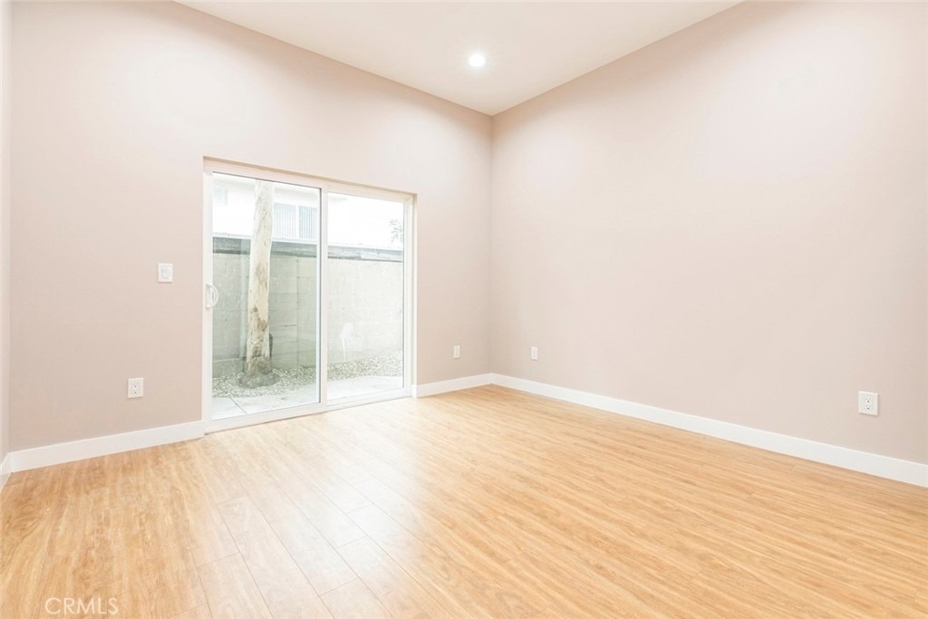 741 E Doran Street - Photo 11