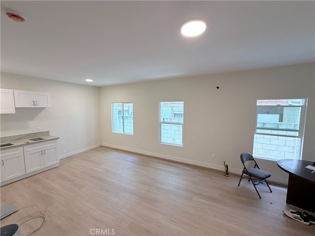 125 W Chestnut Street - Photo 7